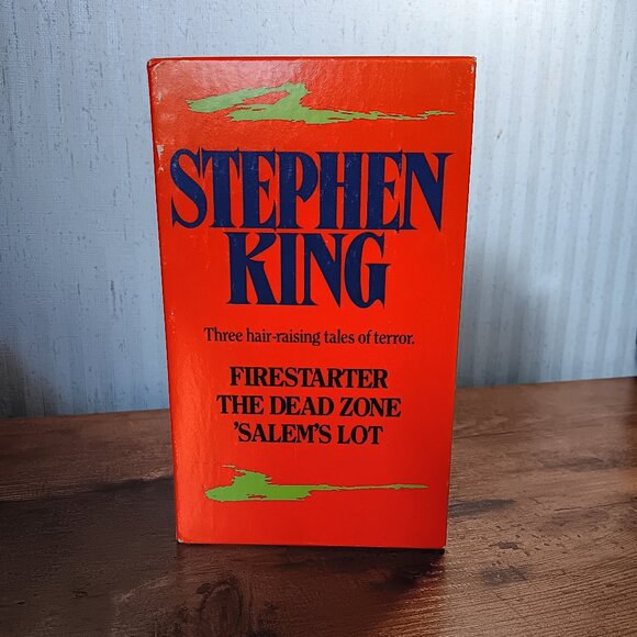 Stephen King Box Set (3 Books) Paperback - Picture 2 of 15